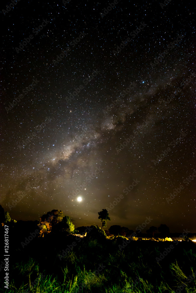Obraz premium Venus setting beneath the Milky Way