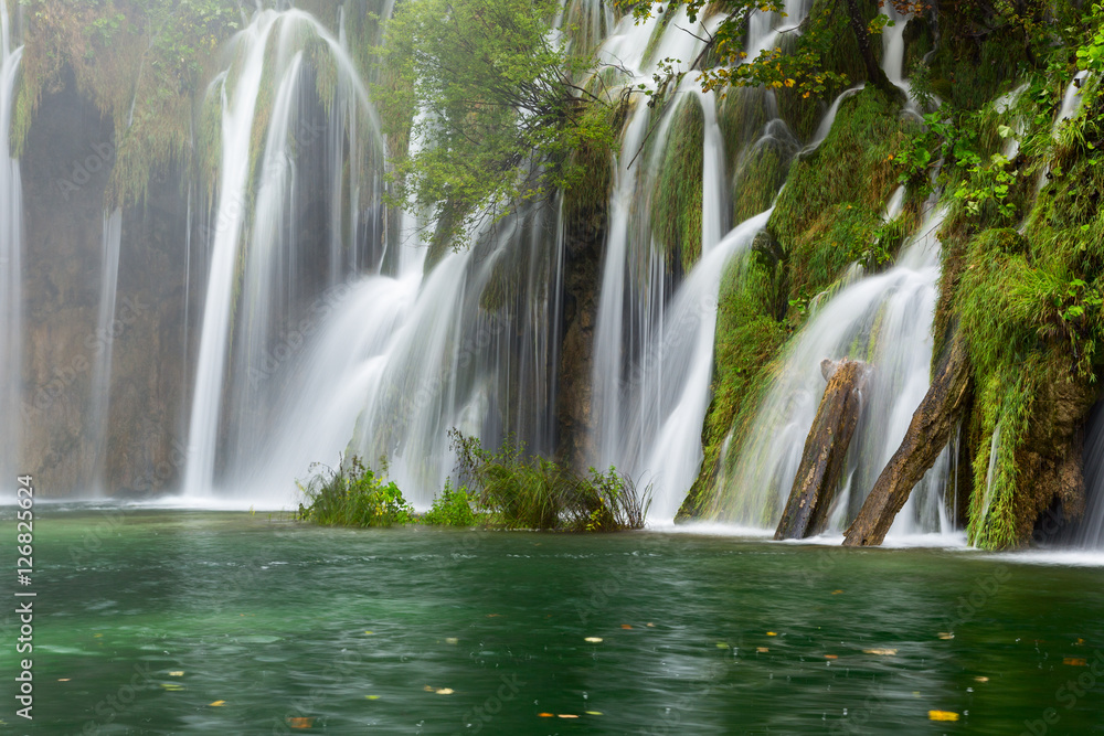 Autum colors and waterfalls of Plitvice National Park Autum colors and waterfalls of Plitvice National Park