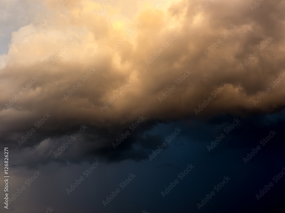 Obraz premium The white clouds.