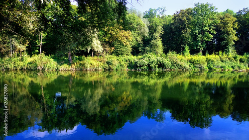 Cuadro en lienzo Bavaria, Germany Isar river waterfront