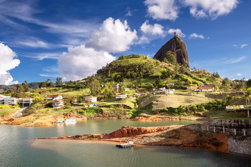 Fototapete Südamerika Felsen El Penol bei Guatape  © sunsinger