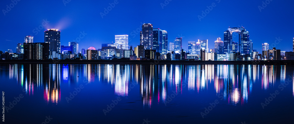 都市の夜景 日本のビル群