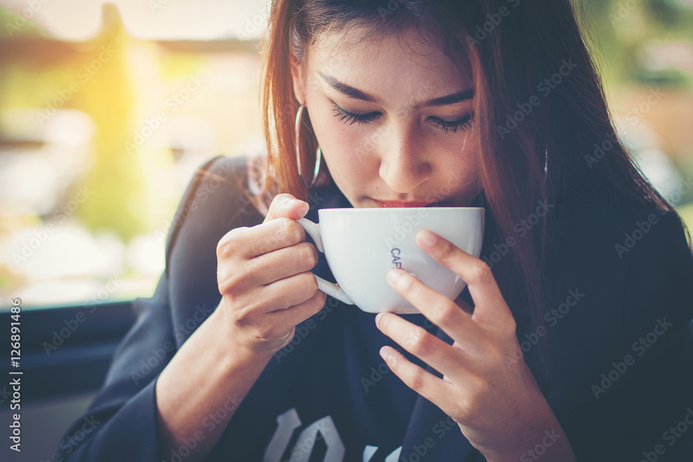 Businesswoman thinking about business profits quarter of year at his office Businesswoman thinking about business profits quarter of year at his office
