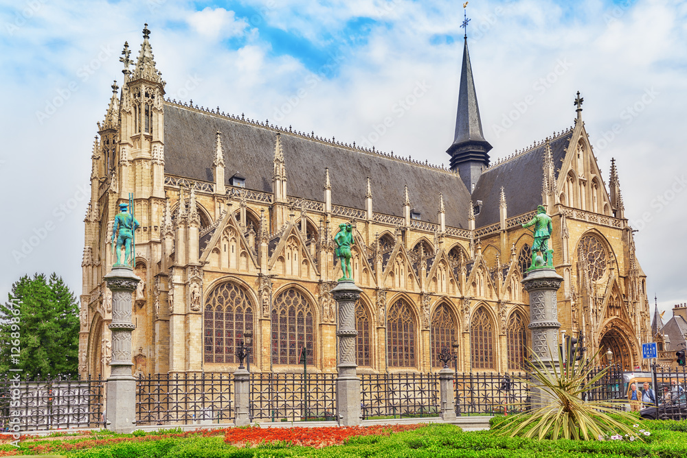 BRUSSELS, BELGIUM -JULY 07, 2016 :Notre Dame du Sablon's Cathed BRUSSELS, BELGIUM -JULY 07, 2016 :Notre Dame du Sablon's Cathed