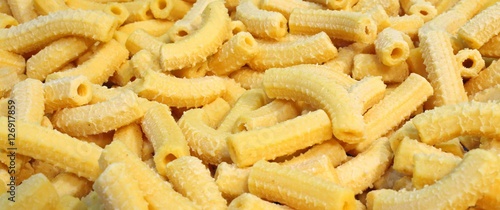 yellow macaroni dry fresh pasta