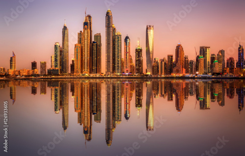 Dubai Marina bay, UAE © boule1301