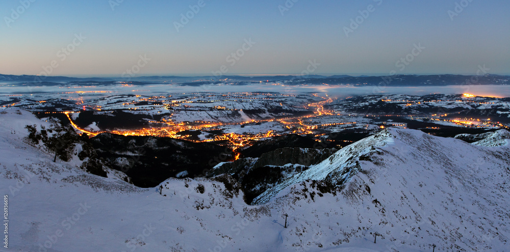 Obraz premium Zakopane at night - aerial view