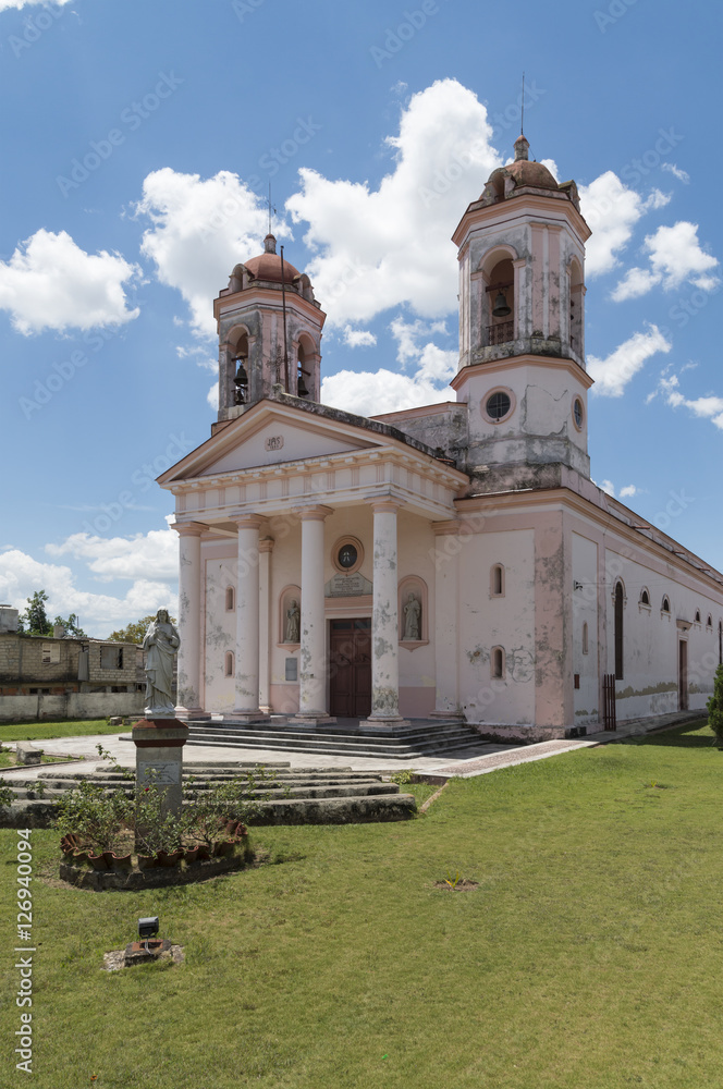 Kuba, Pinar del Rio; Außenaufnahme von der historischen Kathedrale  