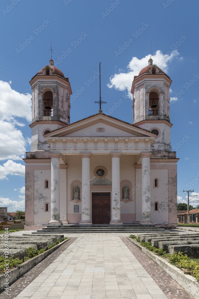 Kuba, Pinar del Rio; Außenaufnahme von der historischen Kathedrale 