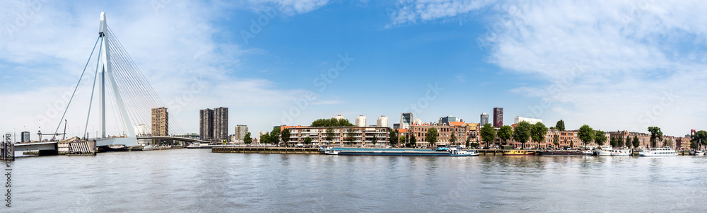 Panorama; Erasmusbrücke und Skyline, Rotterdam, Niederlande 