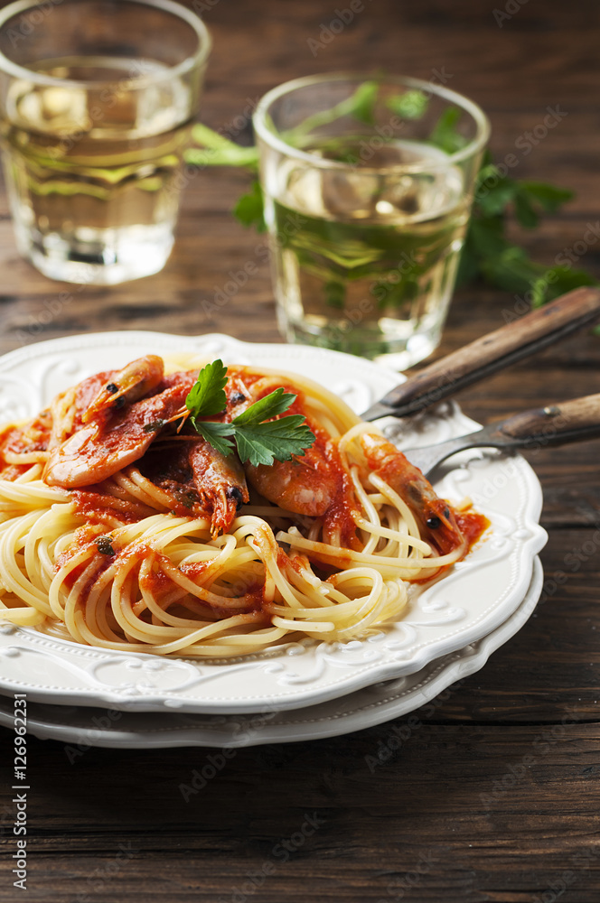 Italian spaghetti with prawns Italian spaghetti with prawns