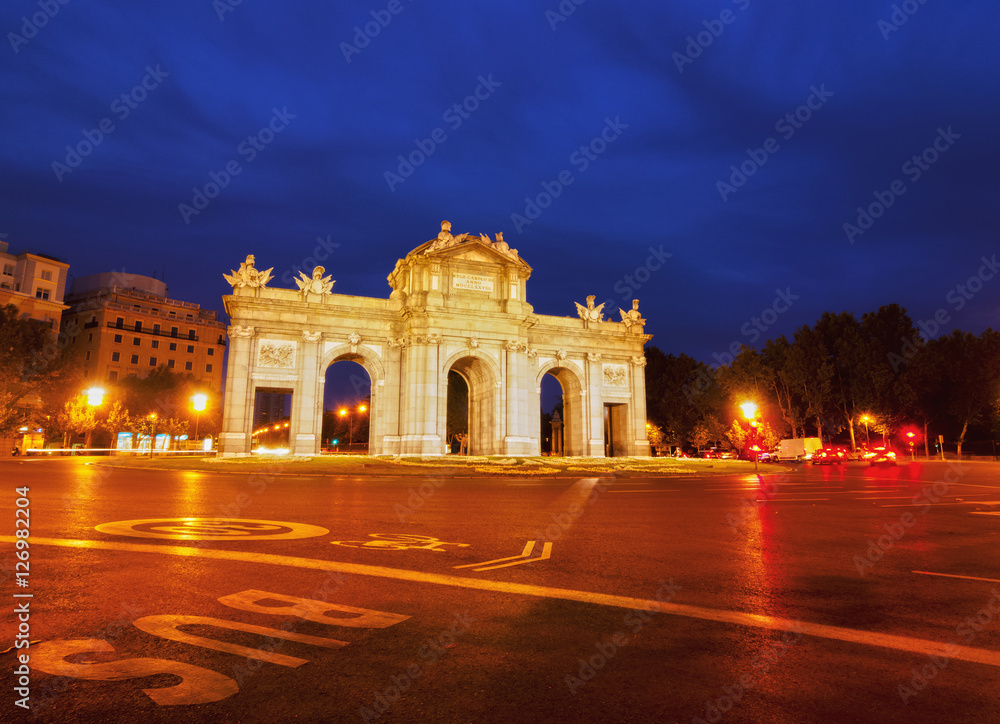 Spain, Madrid, Plaza de la Independencia, Neo-classical triumphal Archway The Puerta de Alcala..