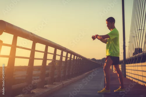Obraz Urban Jogger na moście.