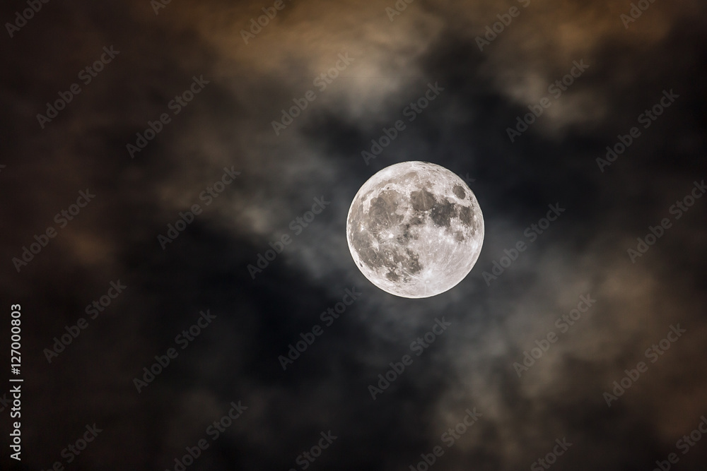 The Super moon in 14th November 2016 from Istanbul The Super moon in 14th November 2016 from Istanbul