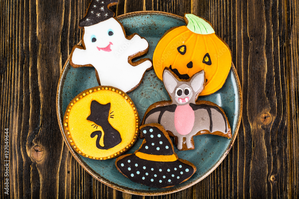Gingerbread for Halloween. Funny Holiday Food for Children Gingerbread for Halloween. Funny Holiday Food for Children