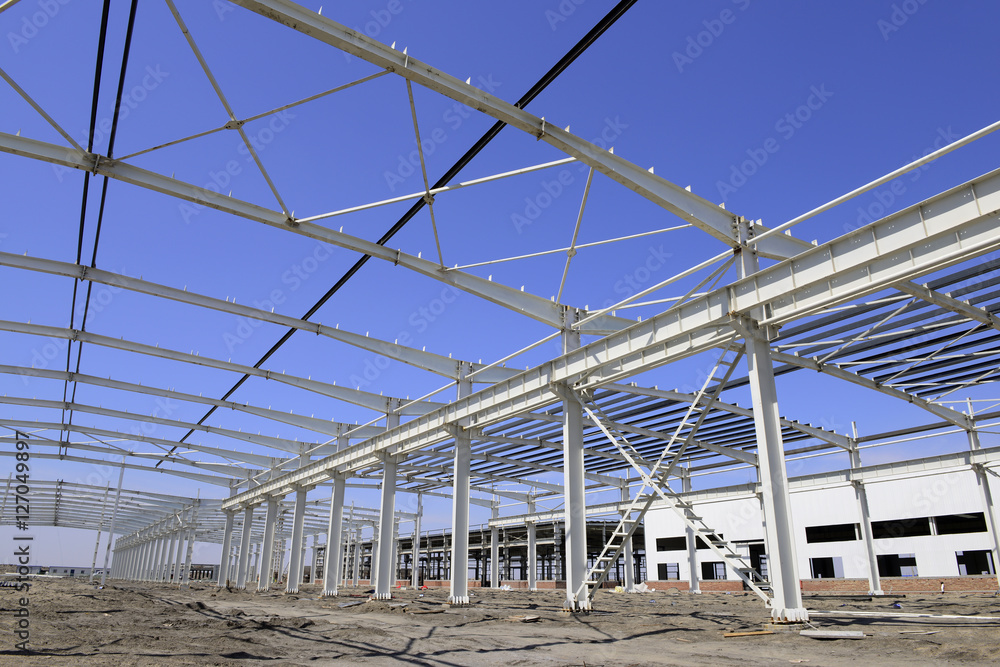 Steel structure workshop is under construction Steel structure workshop is under construction