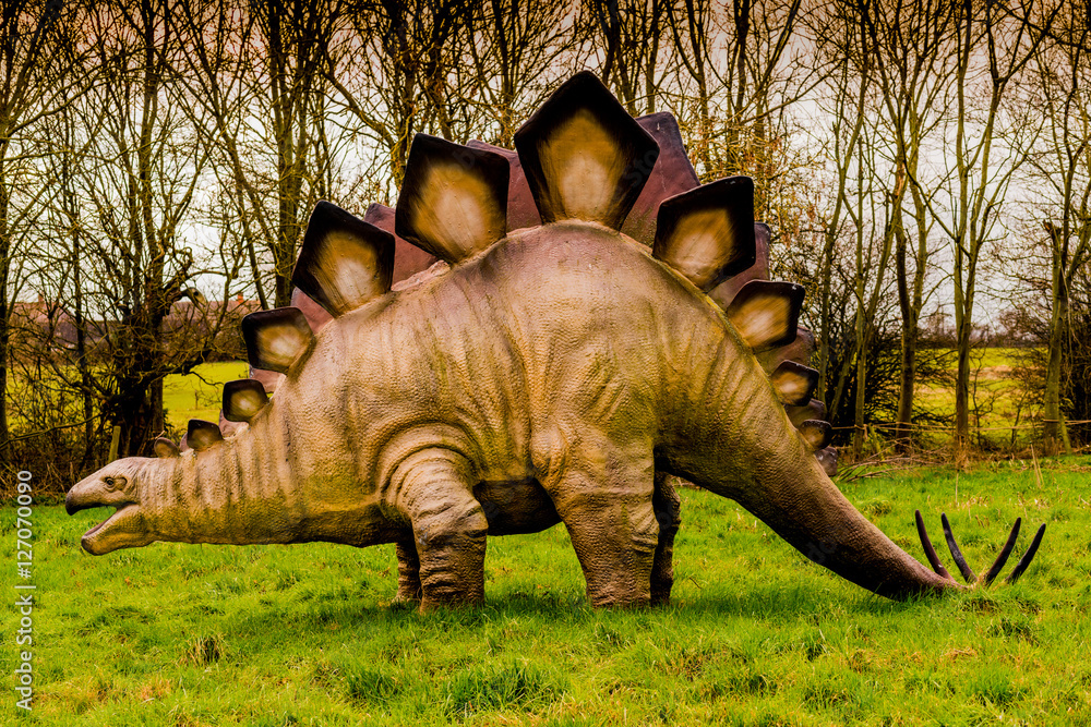 Fototapeta premium park dinozaurów z modelami