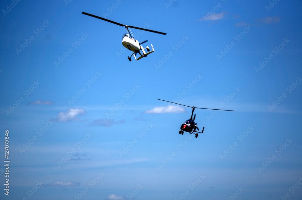 Авиашоу винтокрылых летательных аппаратов.