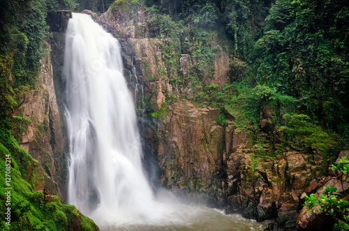 Nam Tok Heo Narok waterfall in Khao Yai National Park Thailand © Marco Saracco