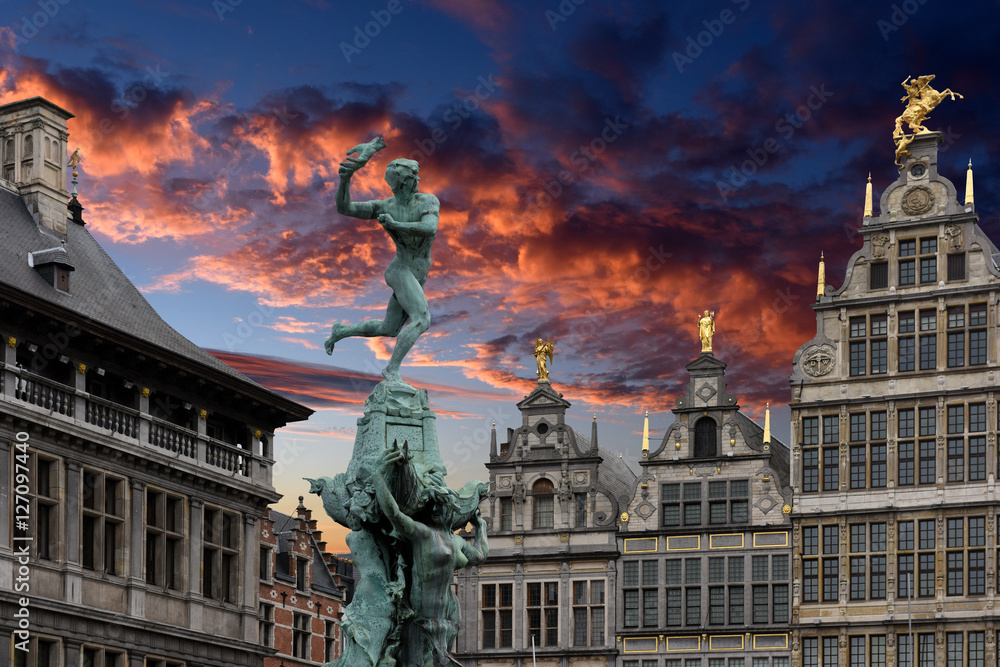 Fototapeta premium Brabo Fountain on Grote Markt in Antwerp. Antwerp, Flemish Region, Belgium