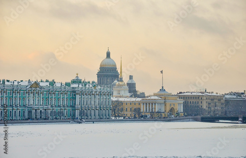 Foggy winter cityscape © zoya54