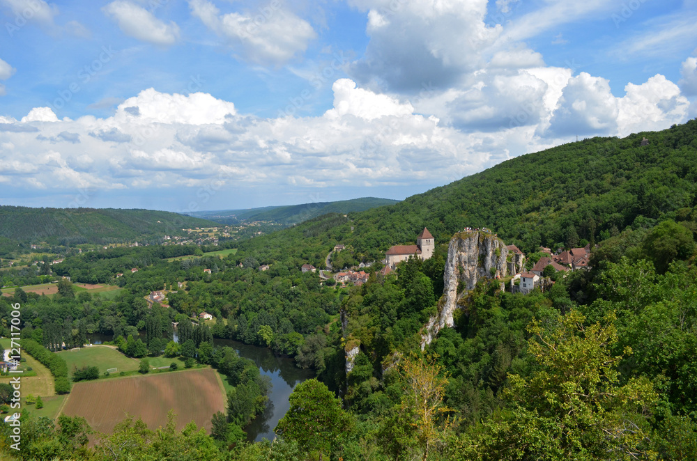 Obraz premium Village préféré des Français: Saint-Cirq Lapopie