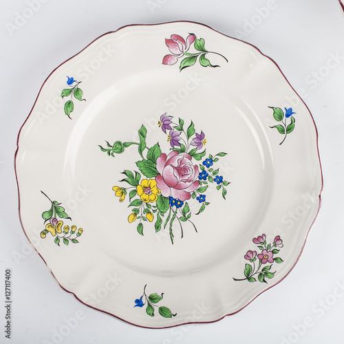 Art de la table. assiettes K&G Lunéville modèle Strasbourg, rose et tulipe. 1880 - 1922