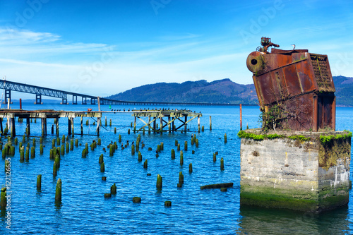Fotografie View of the Columbia River from the Astoria, Oregon waterfront