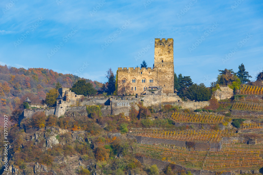 Burg Gutenfels oberhalb von Kaub am Rhein. November 2016.
