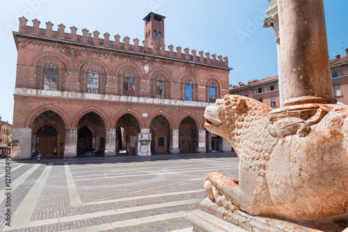 CREMONA, ITALY - MAY 24, 2016: The lions in front of The Cathedral Assumption of the Blessed Virgin Mary and Palazzo Coumnale.