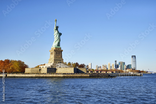 Statue of Liberty on New Jersey background. © Onionastudio