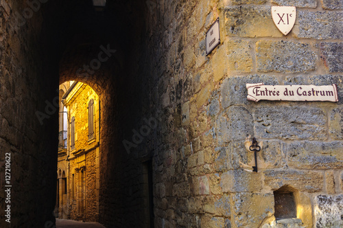 Obraz na płótnie Gate of the old town, called Castrum, of Belves, Dordogne, France w salonie