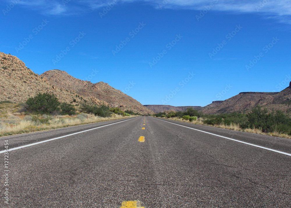 Long desert road Long desert road
