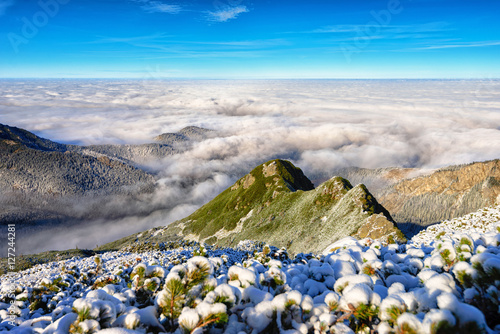 Fototapeta Naklejka Na Ścianę i Meble -  W górach