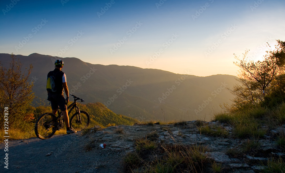 Obraz premium Tiravento Mount, Premilcuore, Forli, Romagna - Riding mountain