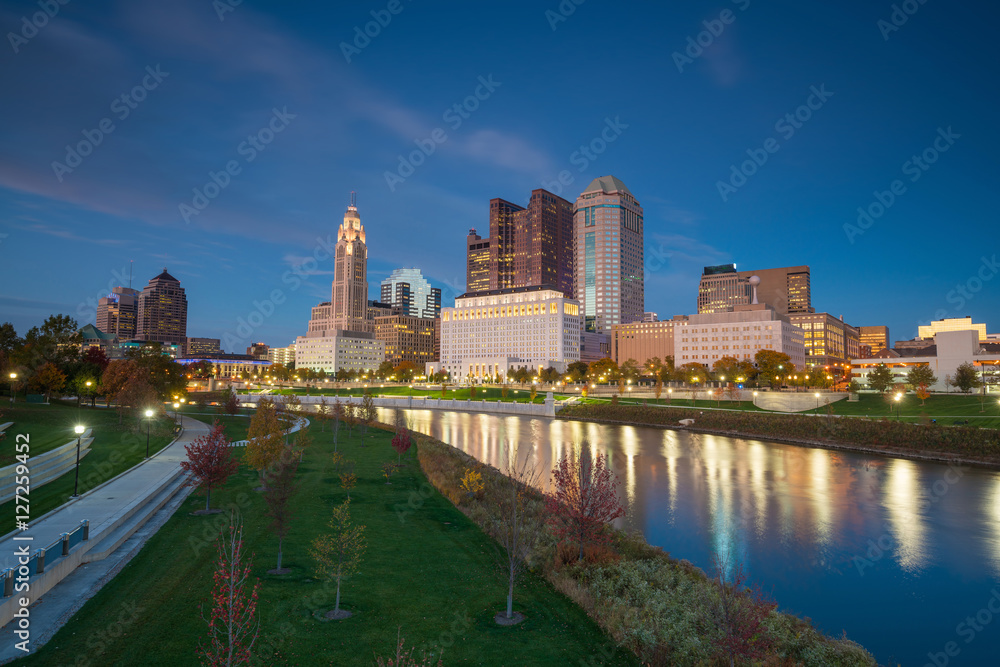 Obraz premium View of downtown Columbus Ohio Skyline