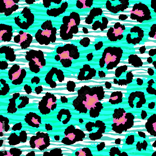 Seamless leopard and zebra pattern. Vector. 