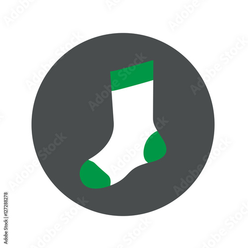 Icono plano calcetin blanco y verde en circulo gris