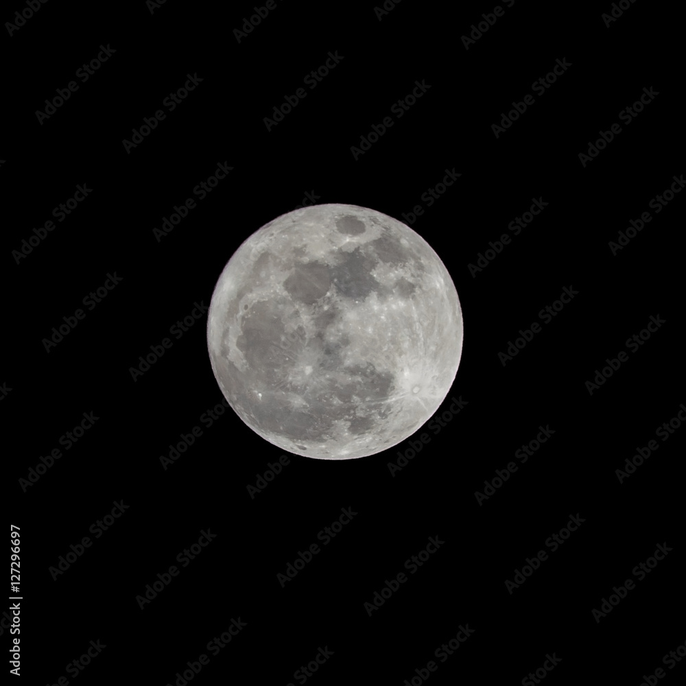 Full moon the biggest in over 68 years, taken on 14 and November 2016. Full moon the biggest in over 68 years, taken on 14 and November 2016.