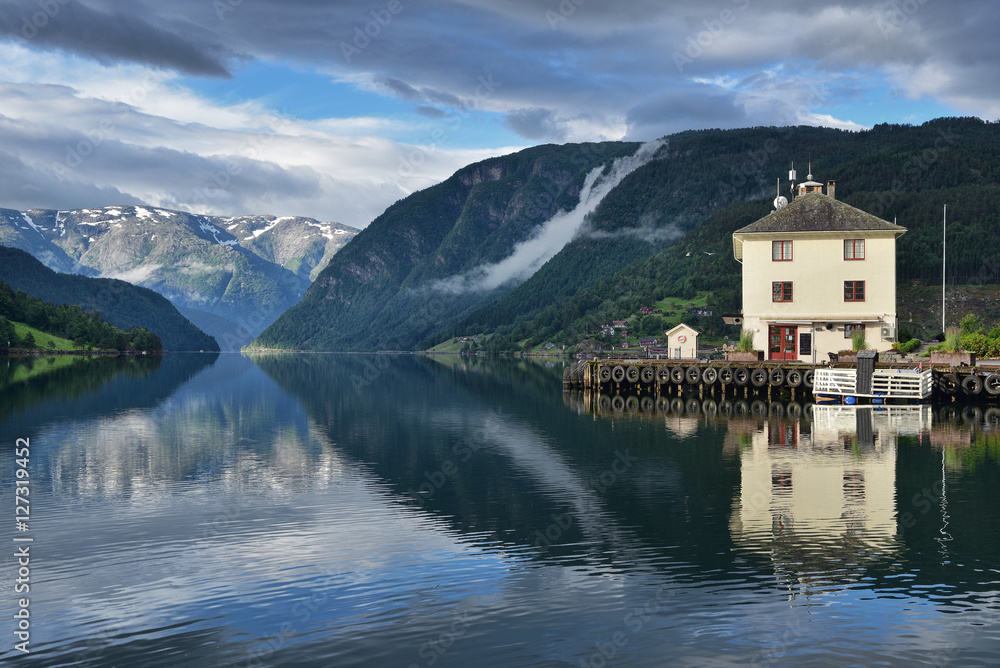 Ulvik am Ulviksfjord | Norwegen