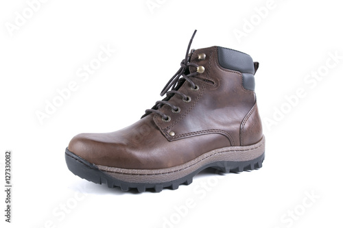 Bota masculina em Pele castanha fundo branco