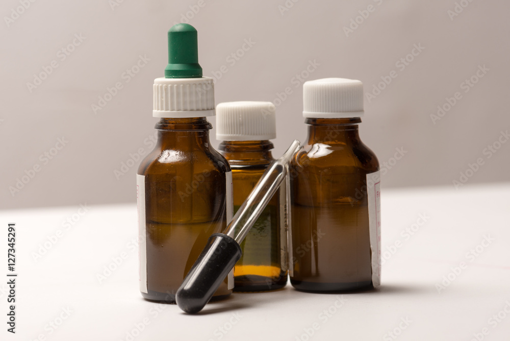 Dropper bottles for drop medication Dropper bottles for drop medication