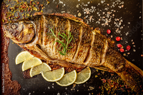 baked carp with spices