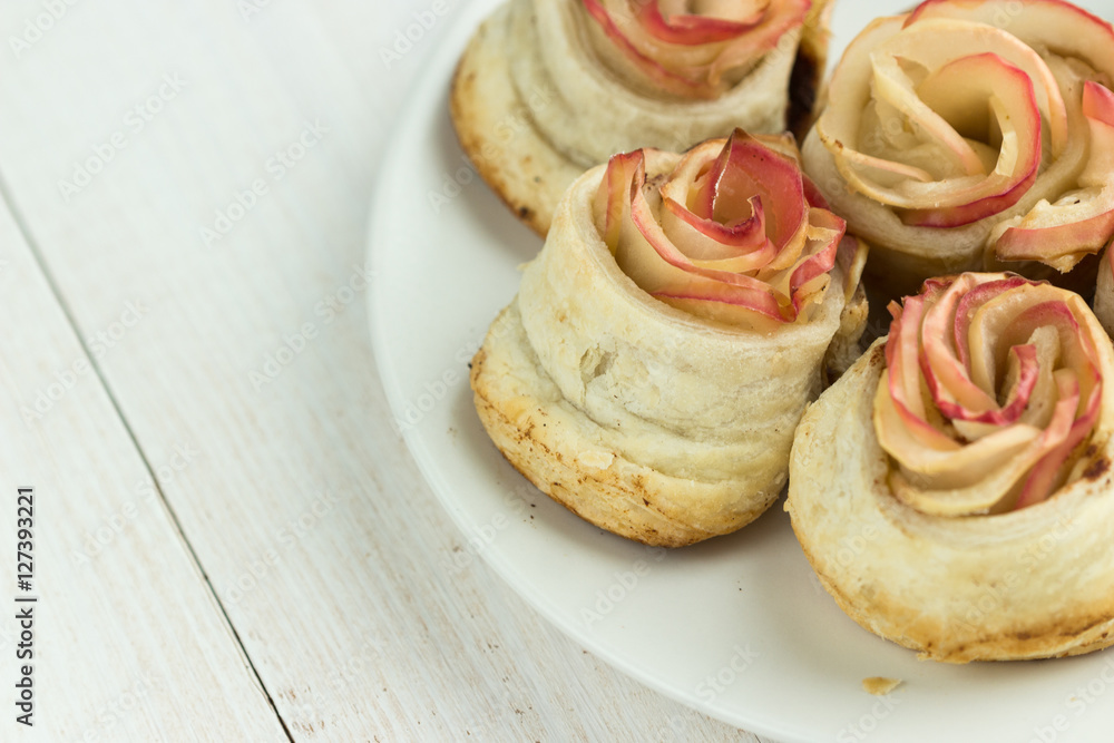 Apple and Cinnamon Pastries Apple and Cinnamon Pastries