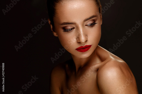 Fashion Beauty Portrait. Woman With Beautiful Makeup  Red Lips