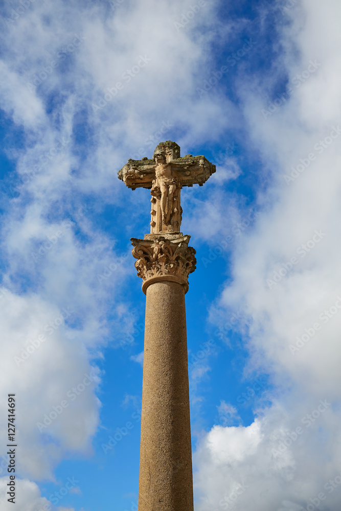 Ajusticiados cross Salamanca at Anibal door Ajusticiados cross Salamanca at Anibal door