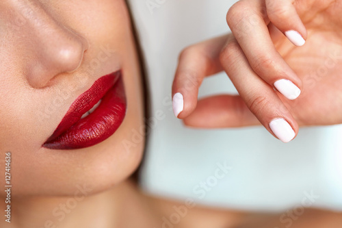 Beauty Make-up. Sexy Model Girl With Red Lips  Beautiful Nails
