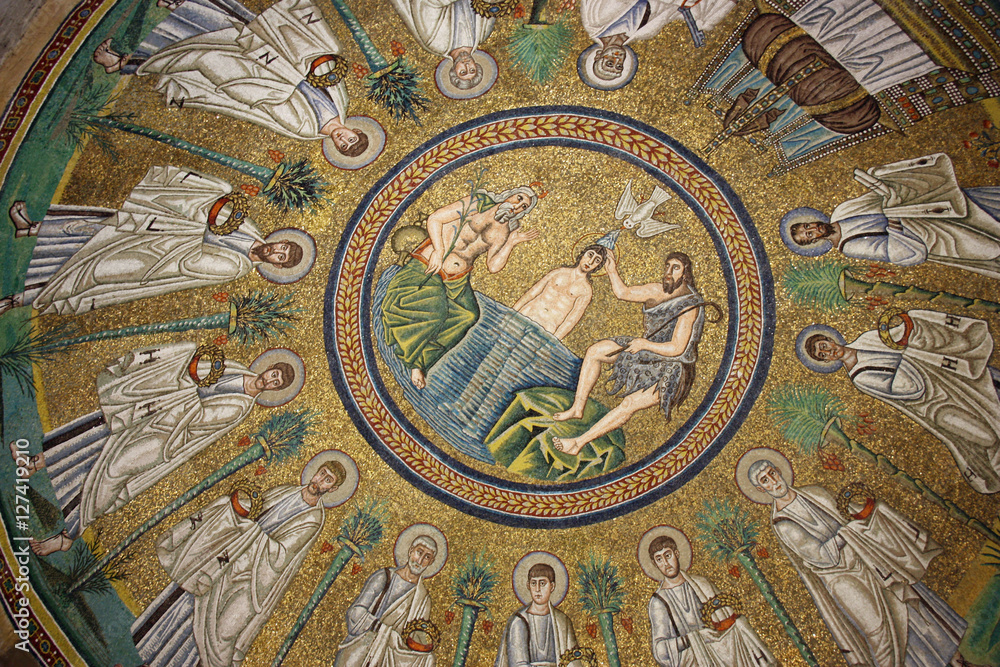 Mosaïques du baptistère néonien de Ravenne, Italie