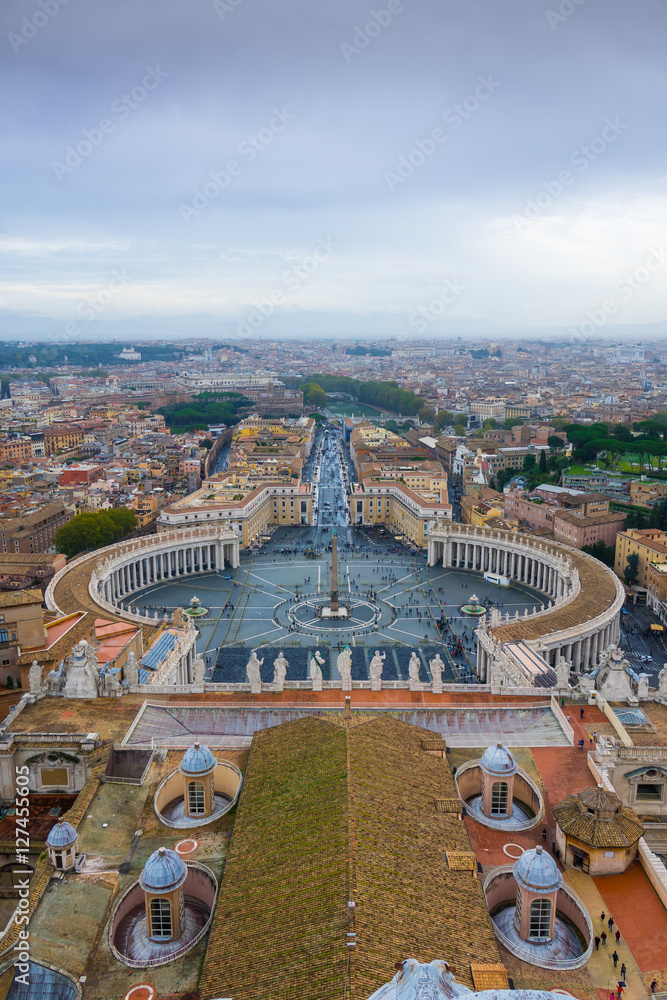Fototapeta premium Amazing aerial view over the Vatican and the city of Rome from St Peters Basilica