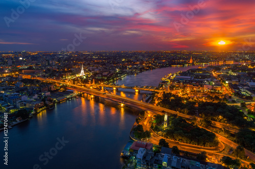 Phra Phuttha Yodfa Bridge view of Bangkok © 24Novembers